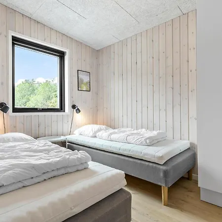 Lovely In With Wifi Holiday home *