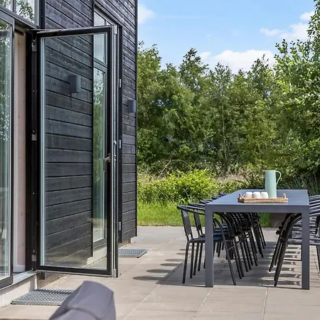 Lovely In With Wifi Holiday home