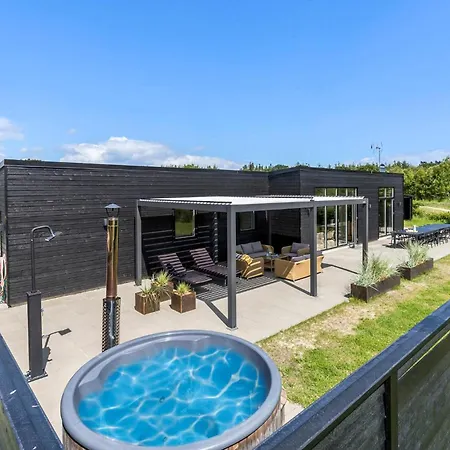 Lovely In With Wifi Holiday home